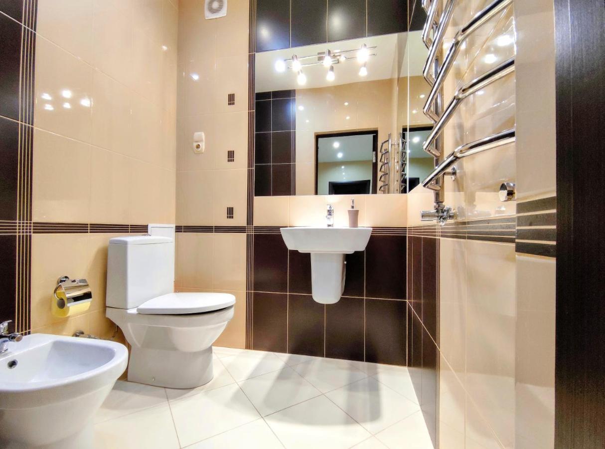 Apartmán Positive Lvov Exteriér fotografie