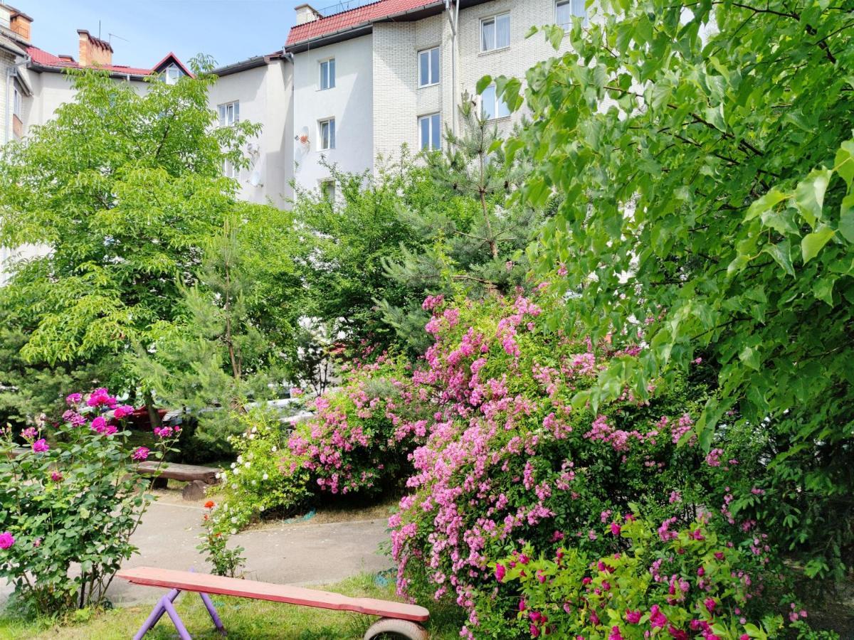 Apartmán Positive Lvov Exteriér fotografie