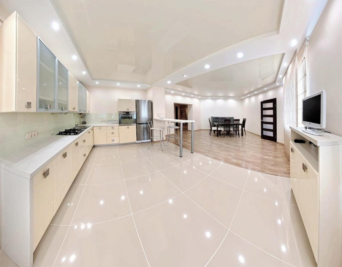 Apartmán Positive Lvov Exteriér fotografie